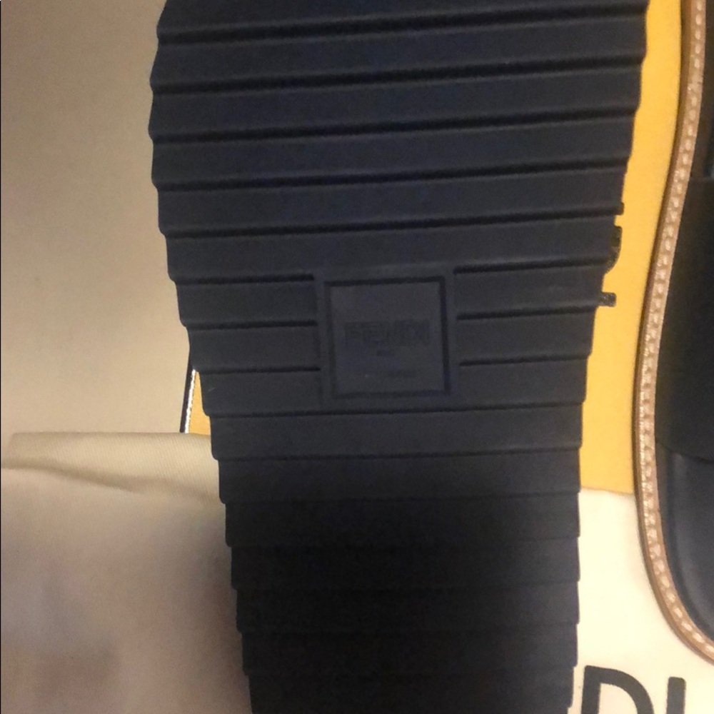 Fendi slider - Picture 2 of 3